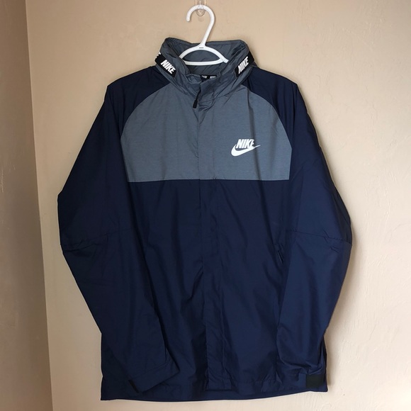 Nike windbreaker - Picture 1 of 4